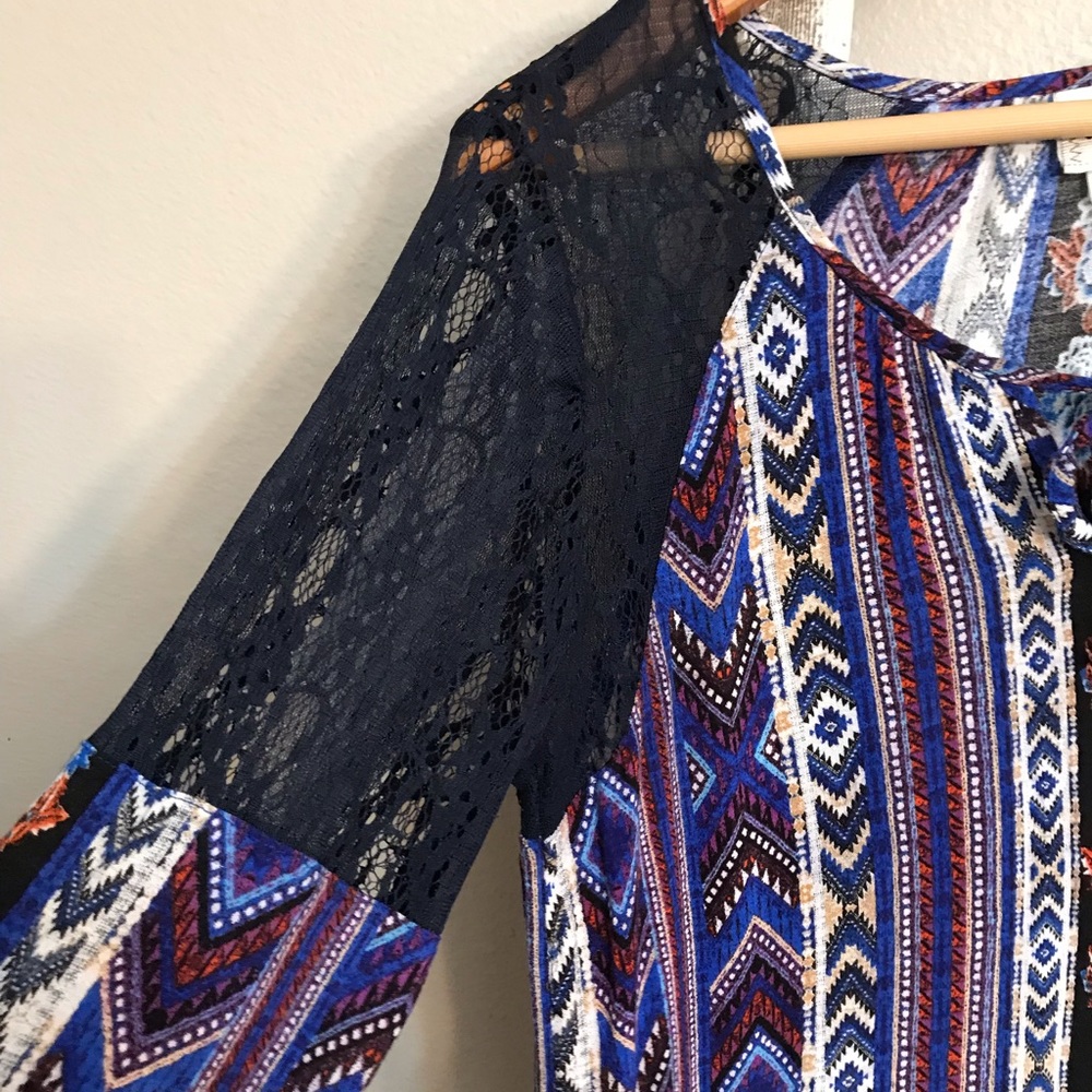 Patterned blouse - Picture 2 of 4